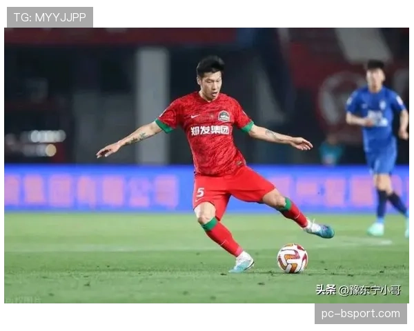 专访体能教练:揭秘中超球员如何在密集赛程中保持高强度转换奔跑能力 专访体能教练:揭秘中超球员如何在密集赛程中保持高强度转换奔跑能力
